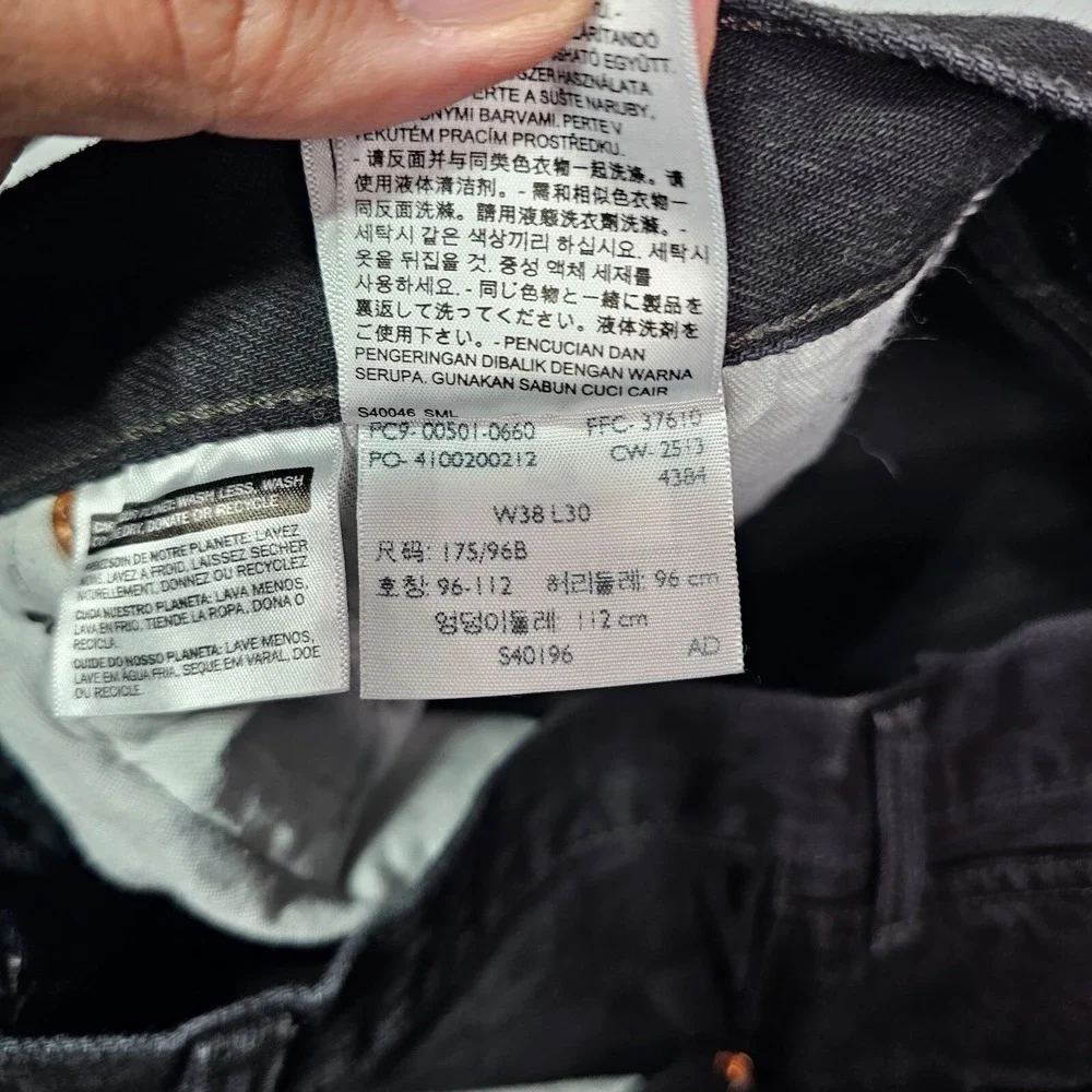 Levis 501 Jeans Mens 38x30 Original Fit Straight Leg Button Fly Black Denim‎